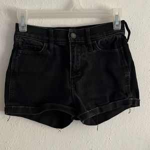 Hollister high waisted black jean shorts front and back pocket accessible